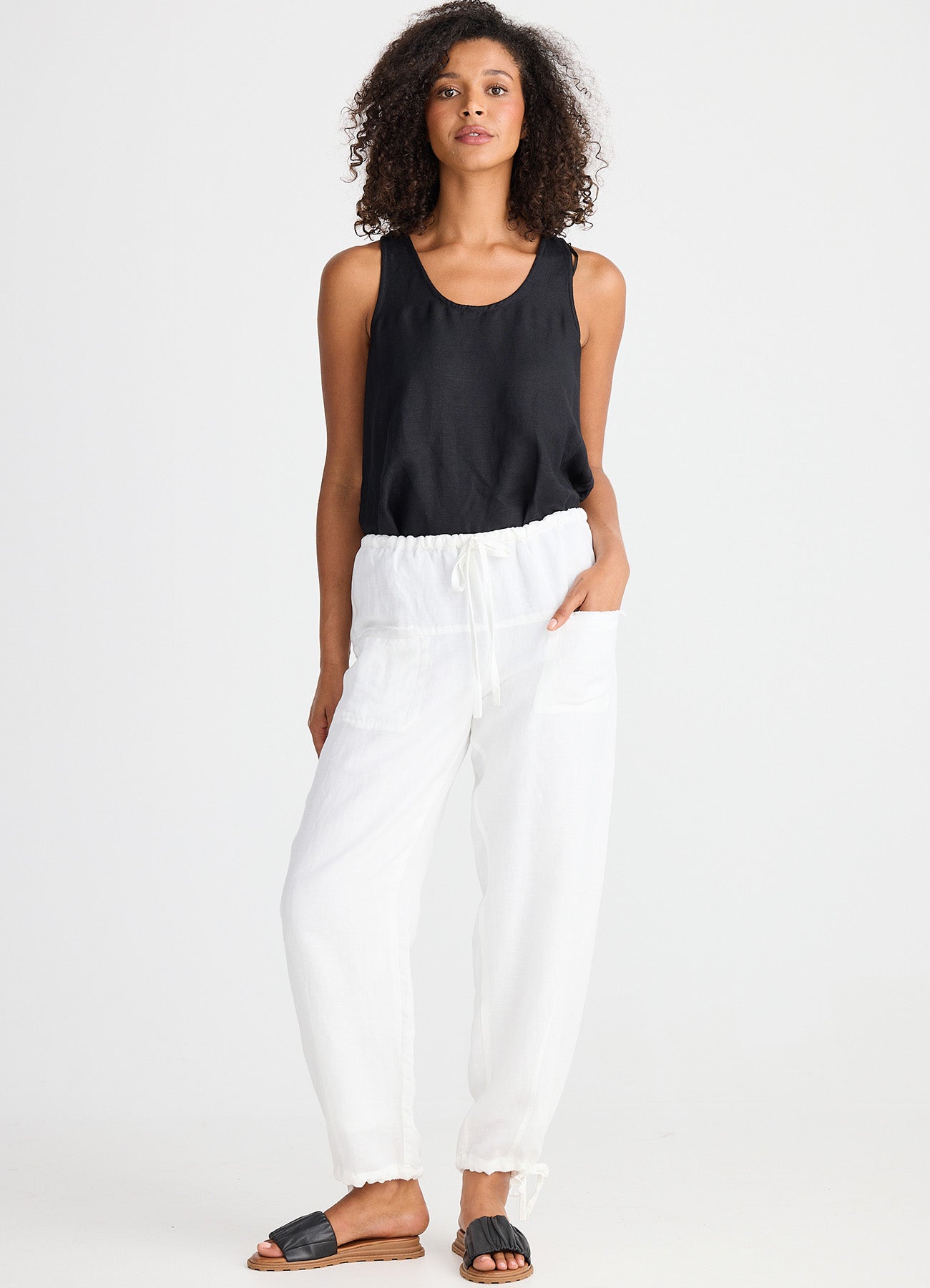 Amazon Pant : White Linen Blend