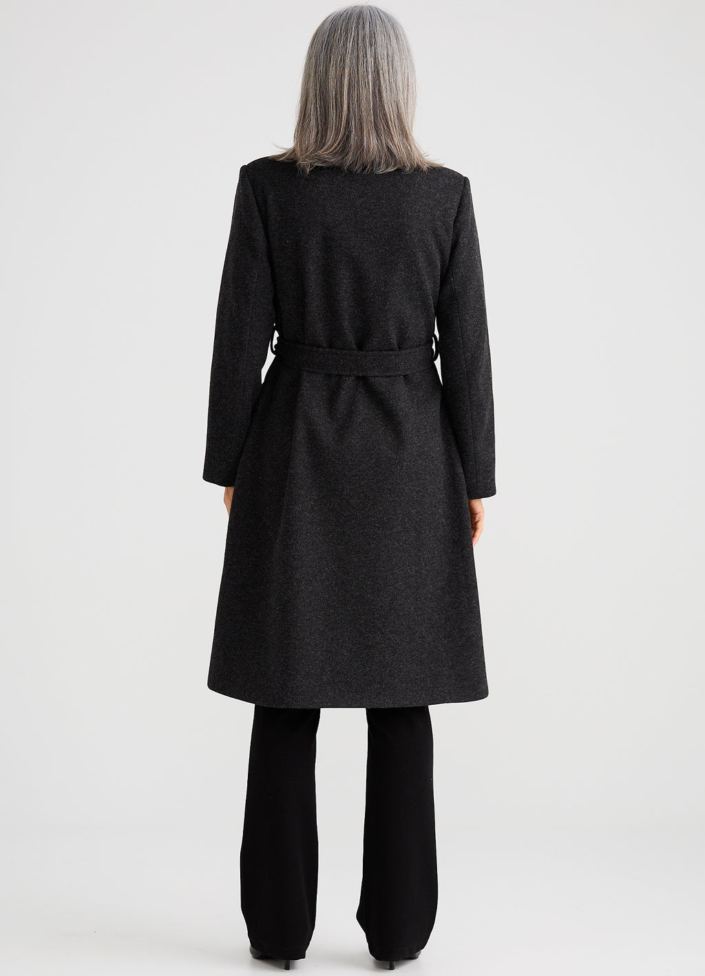 Julianne Coat : Charcoal