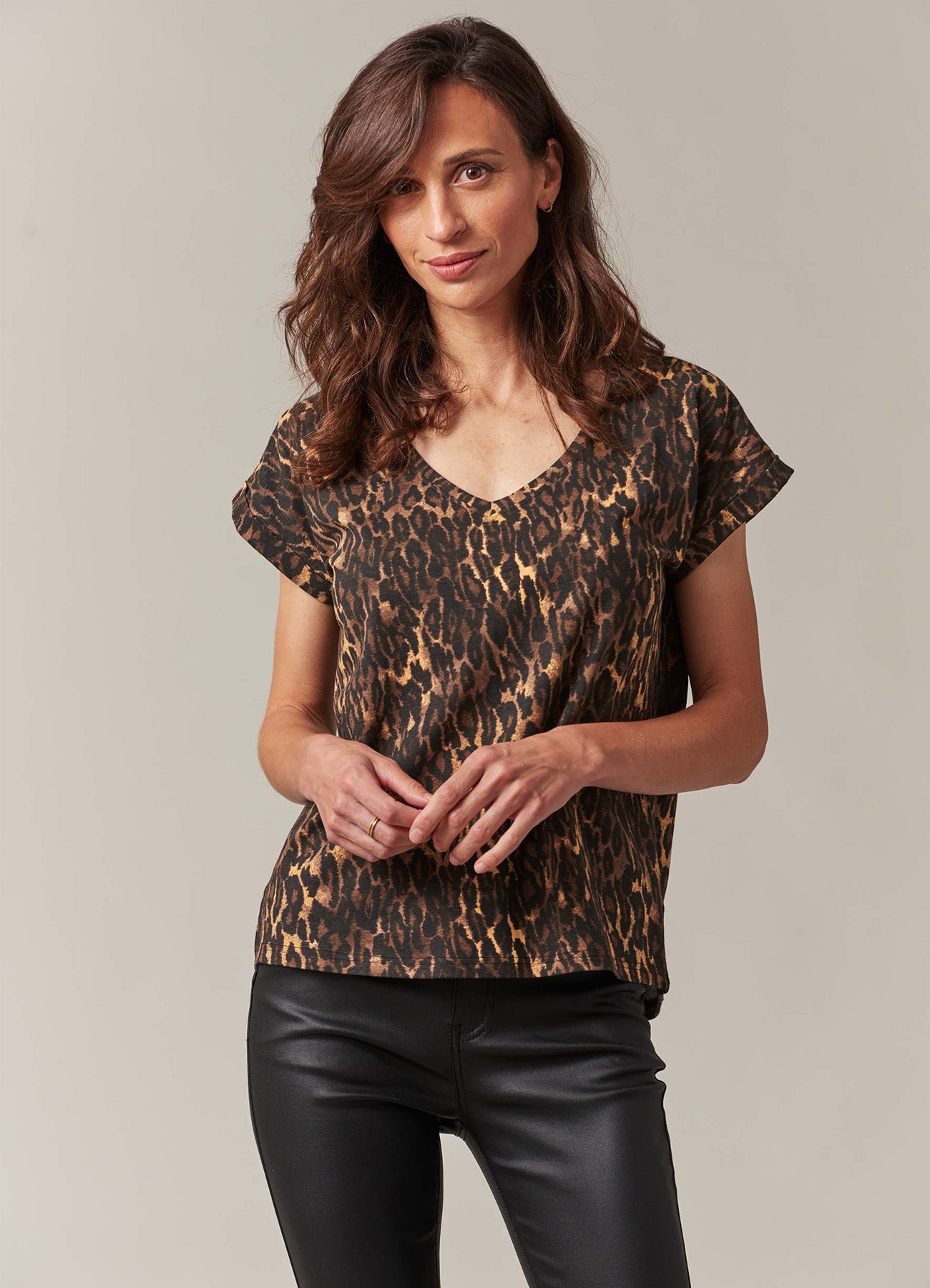 Tee/Shirt : Black