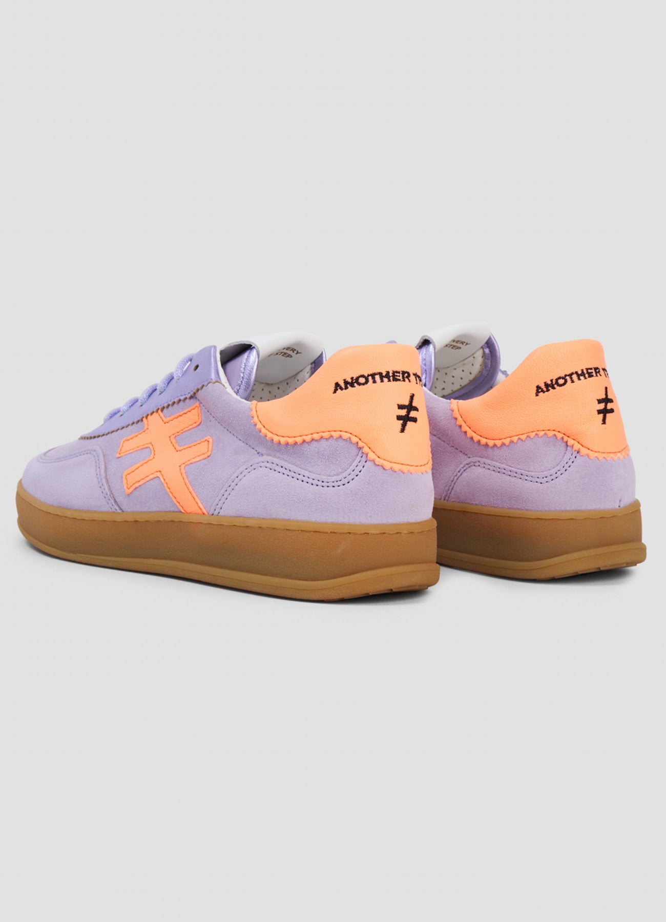 Iconic 2 11-B3 : B3 Baby Silk M