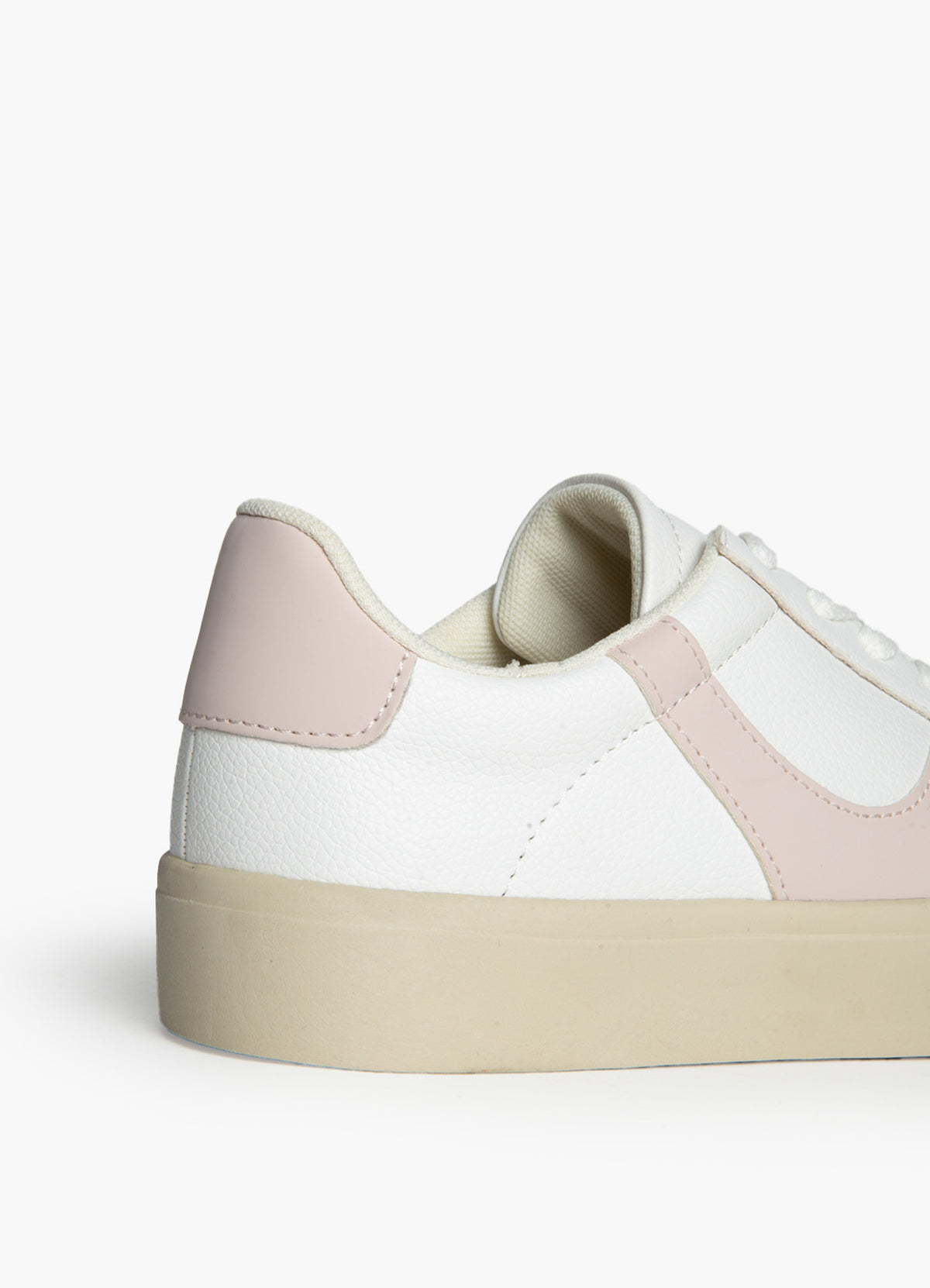 Footwear : Pink