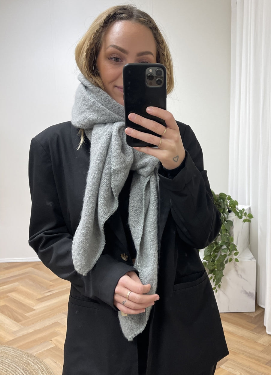 Scarf : Light Grey Melange