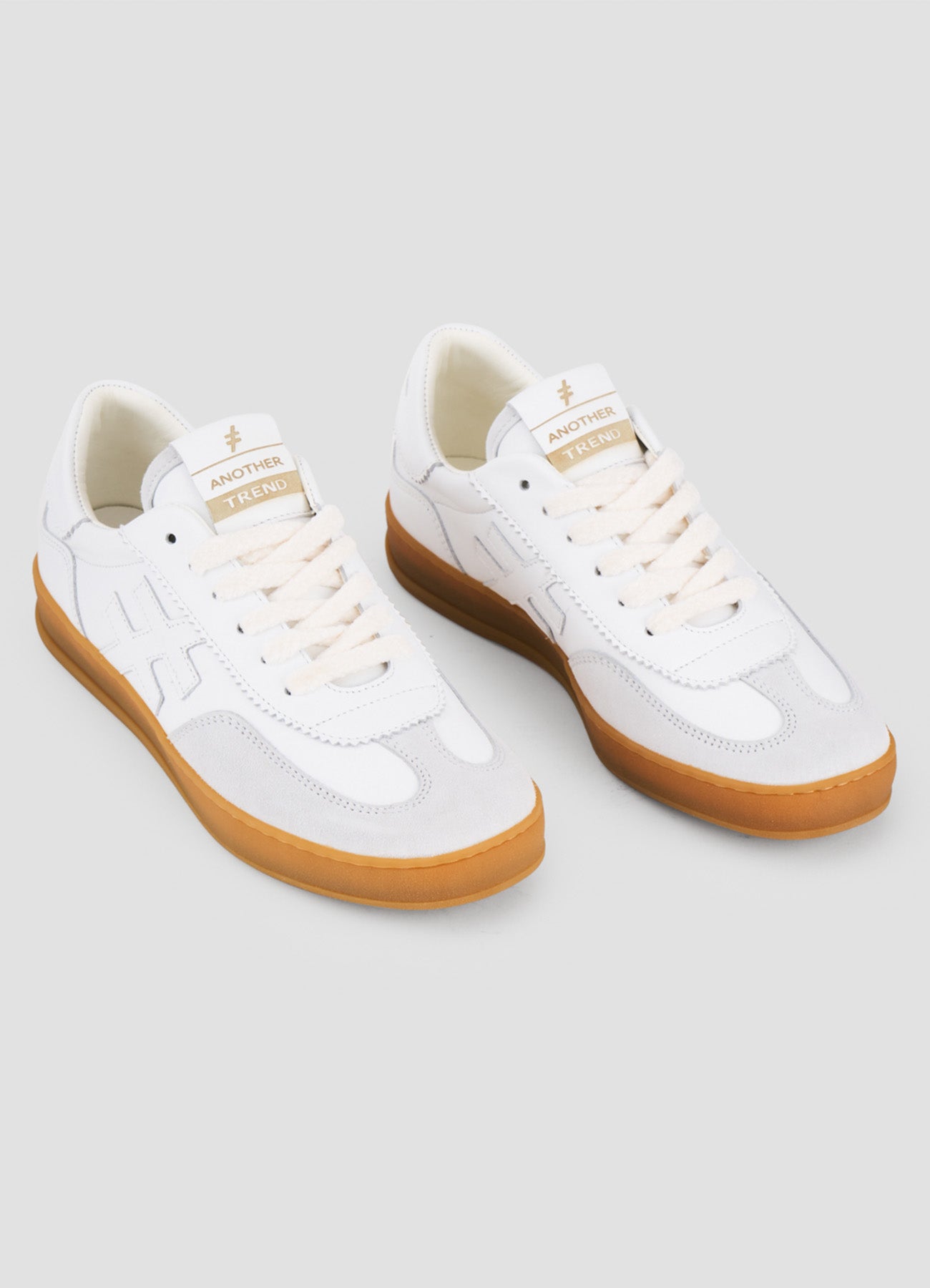 Iconic 2 V1-00 : Multi-1 Whi