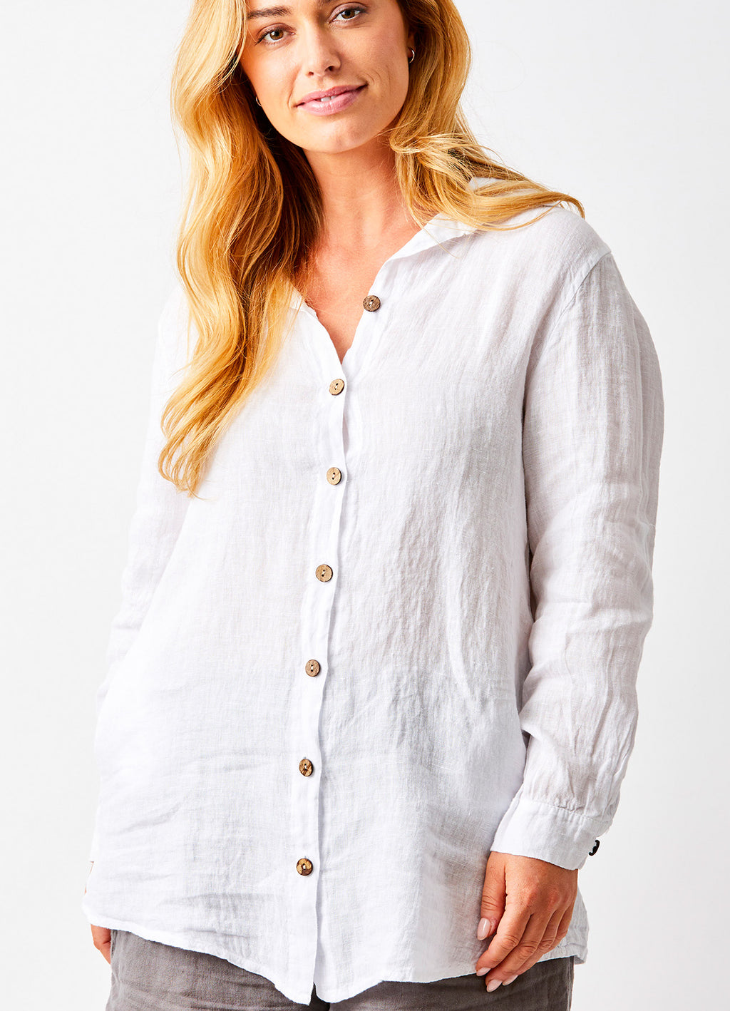Soraya Linen Long Shirt With Side Pockets : White