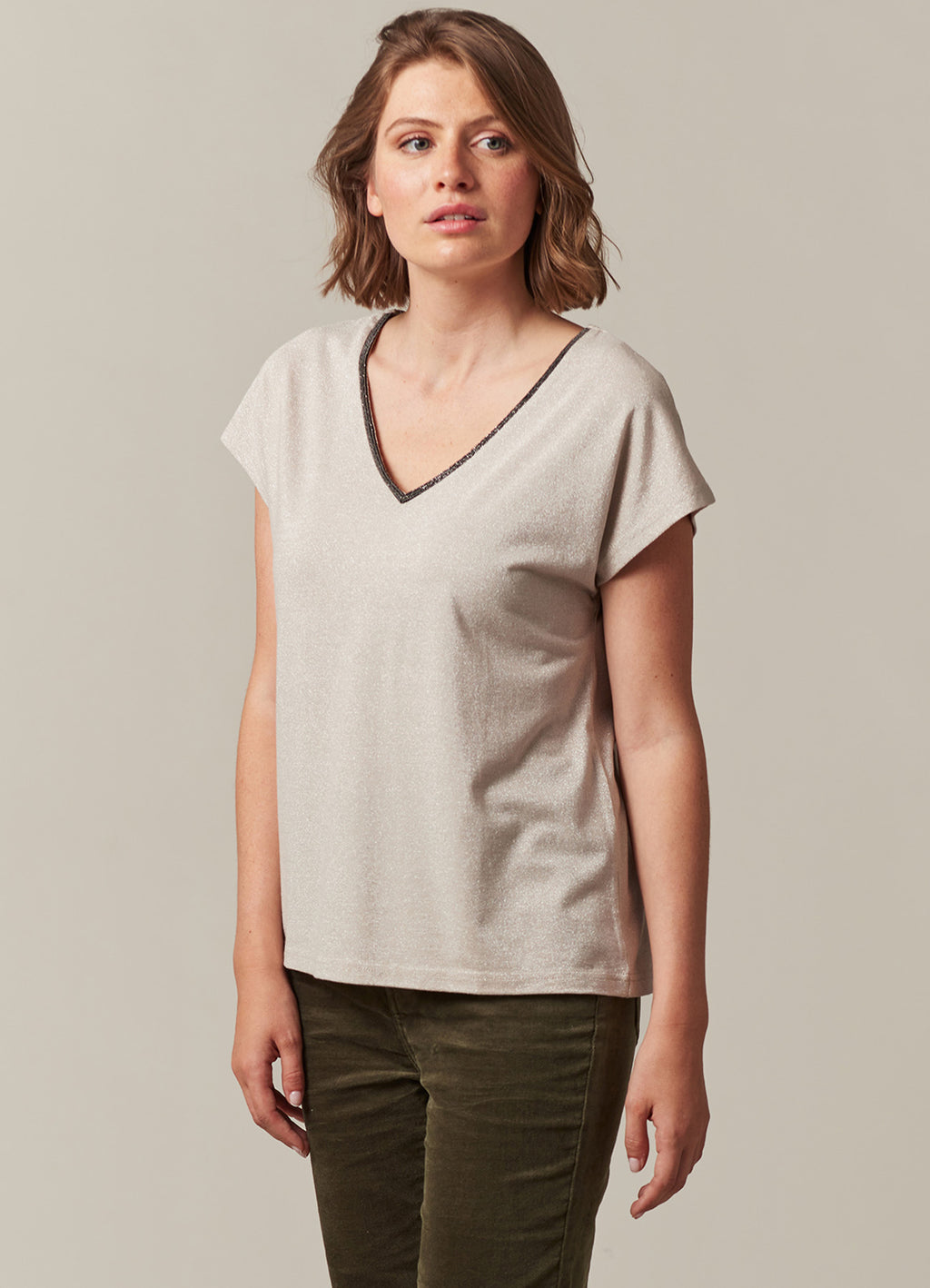 Tee/Shirt : Beige