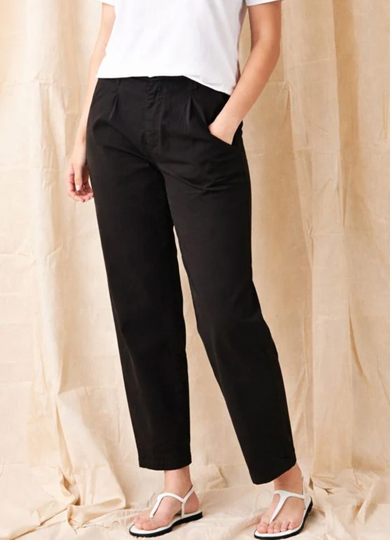 May Stretch Gaberdine Barrel Pants : Black
