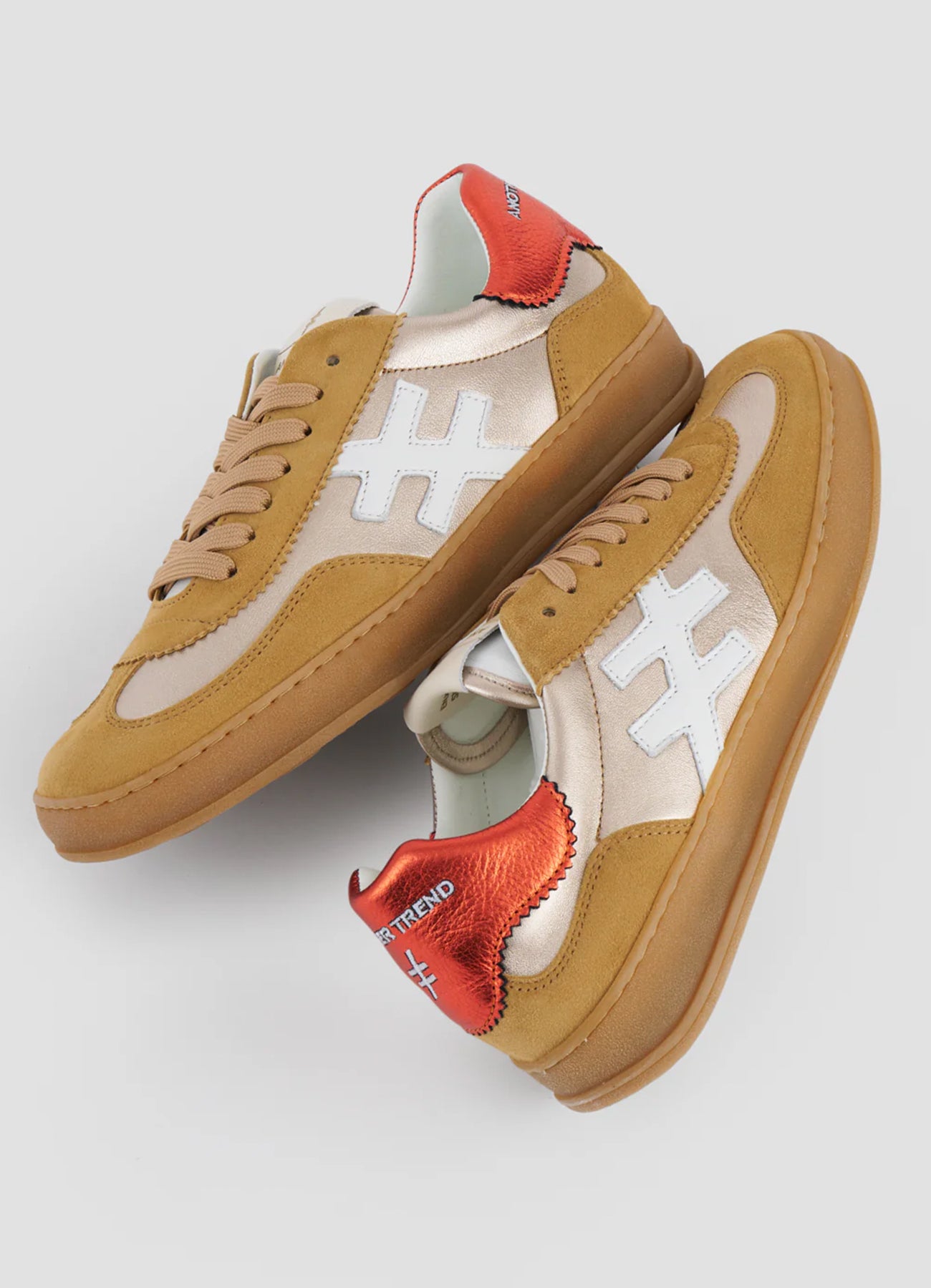 Iconic 2 M3-02 : Multi Camel