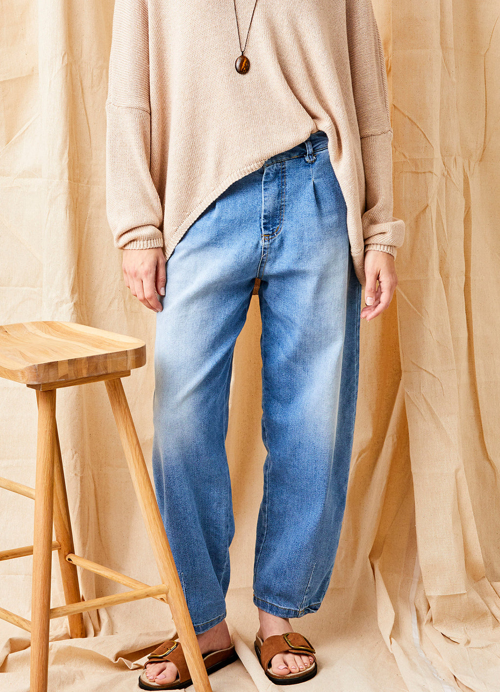 May Stretch Denim Barrel Cut Jeans : Mid Denim