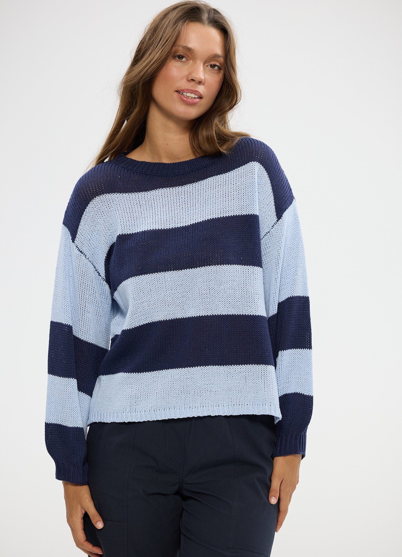 Driftwood Knit : Navy W Pale Blue