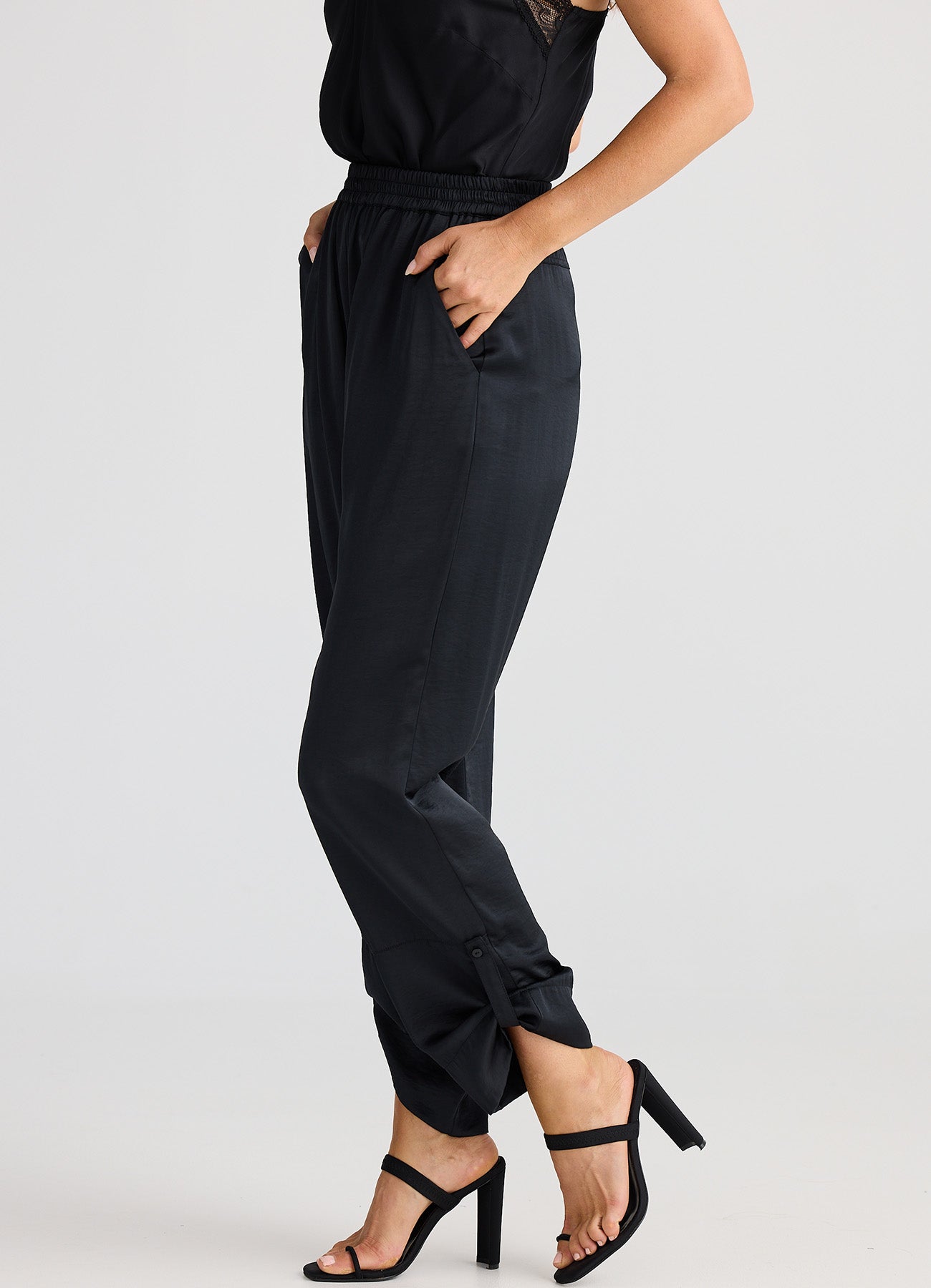 Wonderland Pant : Black