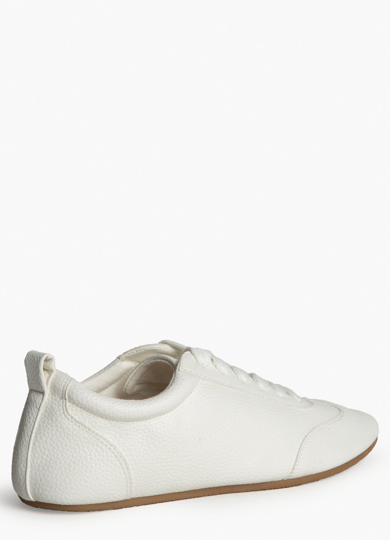 Sneakers : White