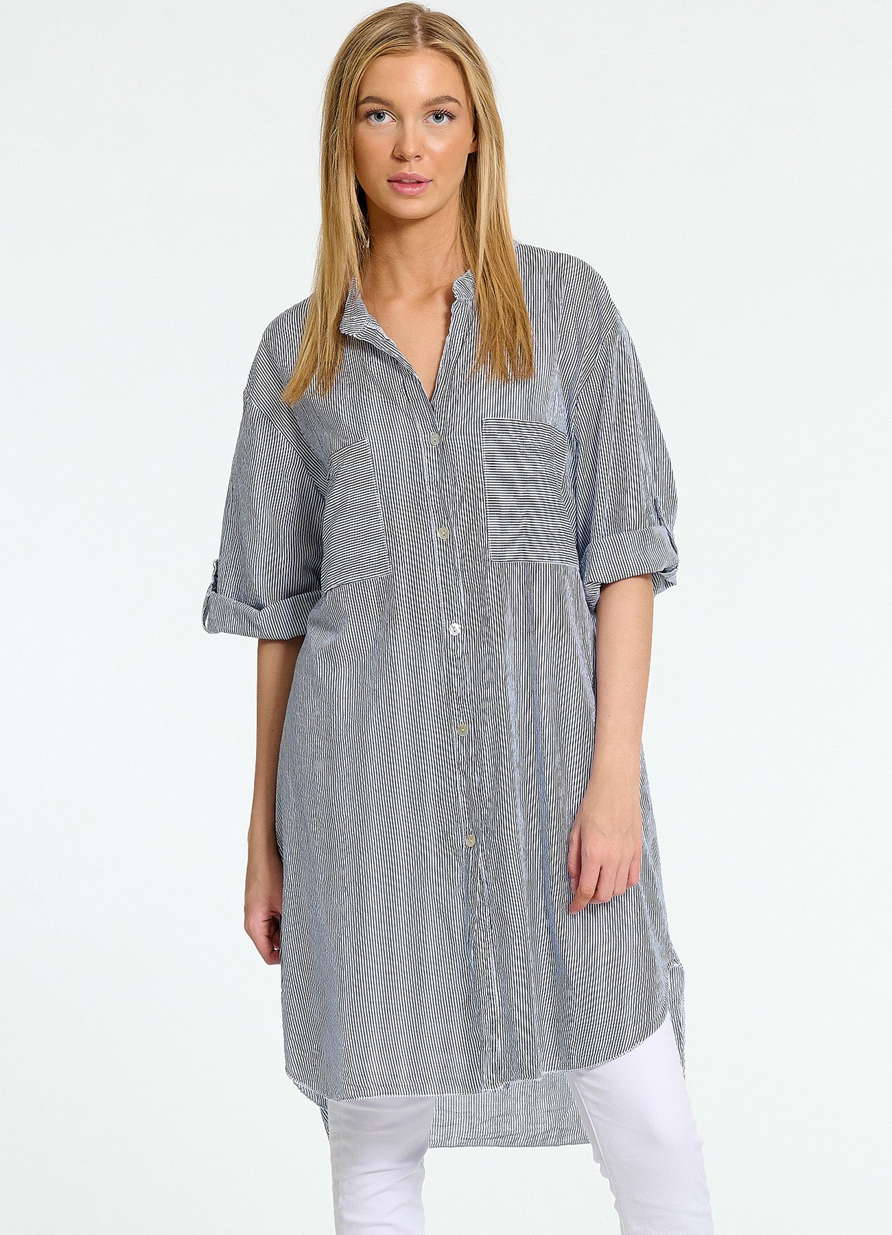 Tunica : White/ Blue Stripe